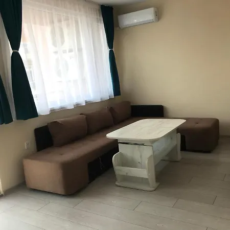 борис Apartman *